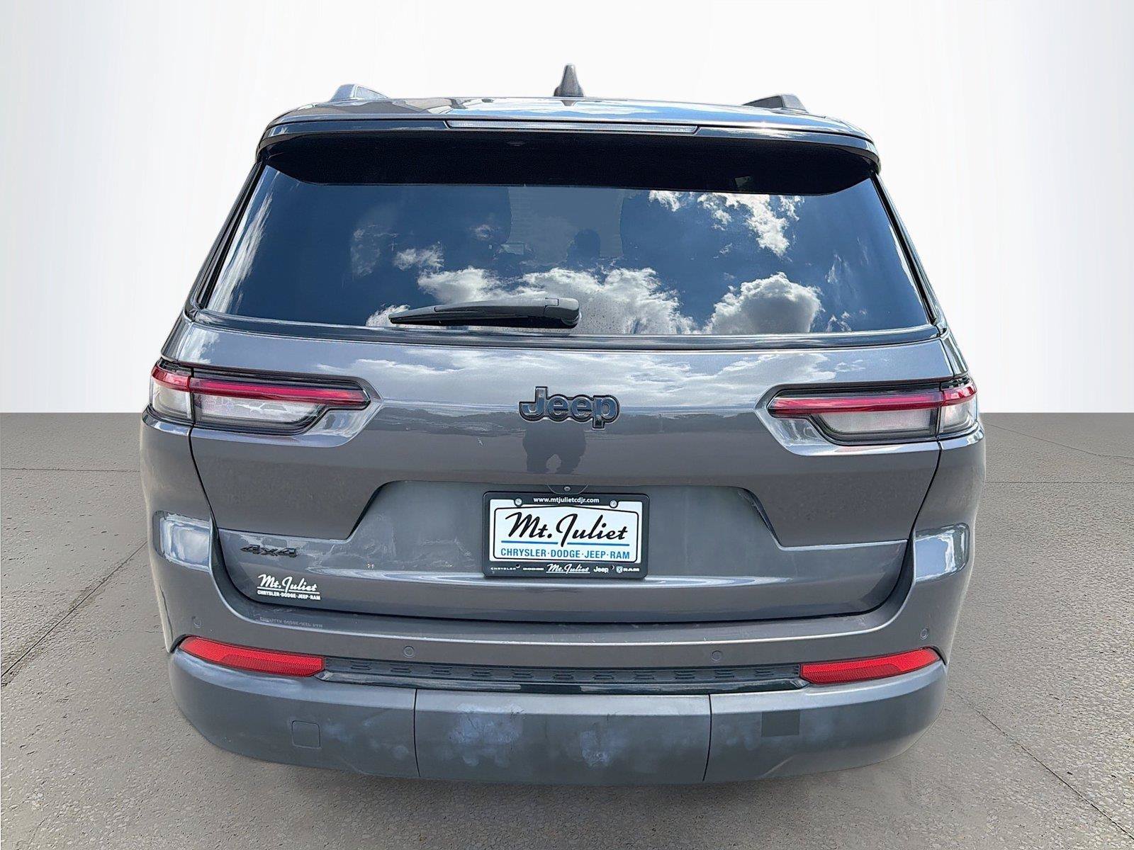 Used 2024 Jeep Grand Cherokee L Laredo AWD/4WD image 5
