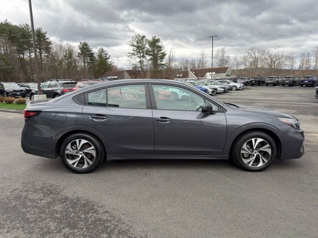 Used 2025 Subaru Legacy Premium AWD/4WD image 5