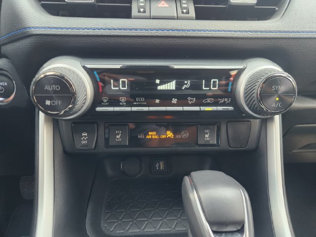 Certified 2024 Toyota RAV4 XSE AWD/4WD image 18