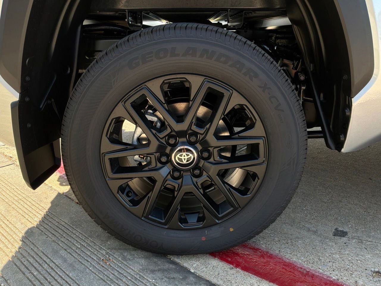 New 2026 Toyota Tundra Limited AWD/4WD image 8