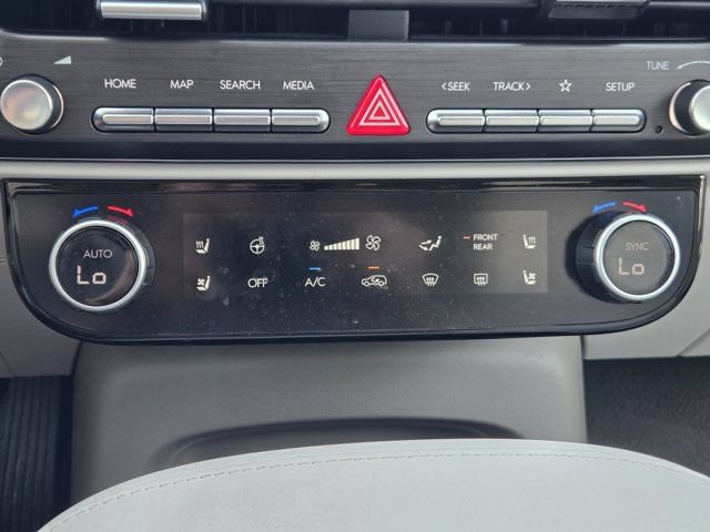Certified 2026 Hyundai Palisade Limited FWD image 18