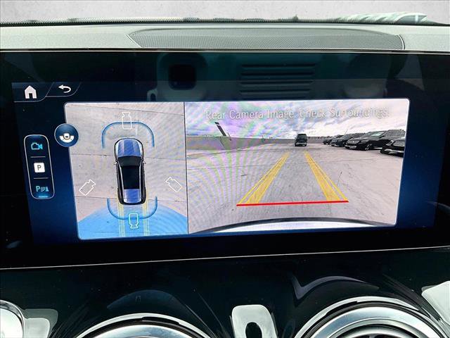 Used 2025 Mercedes-Benz GLB 250 image 23