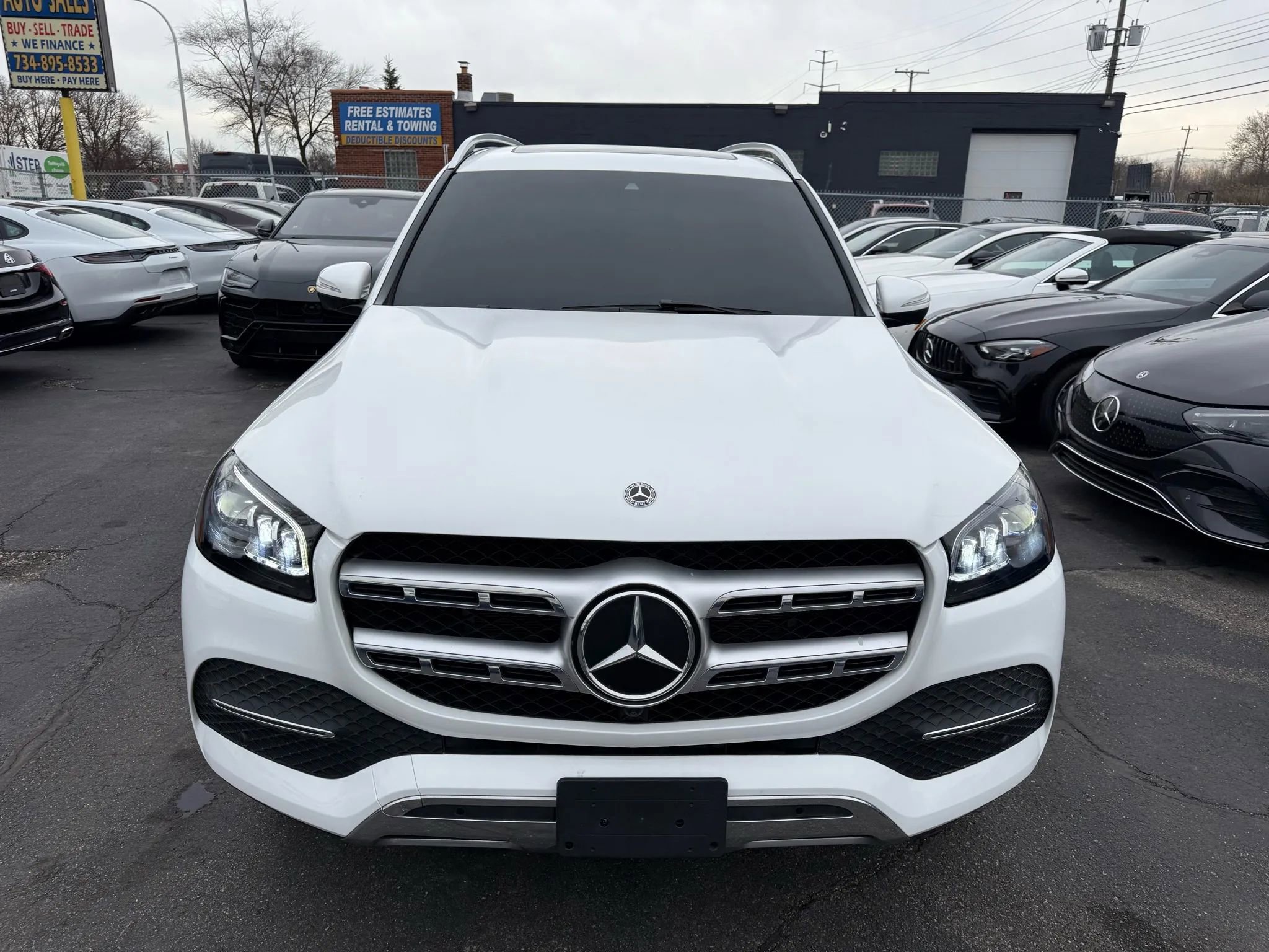 Used 2021 Mercedes-Benz GLS 450 4MATIC image 4