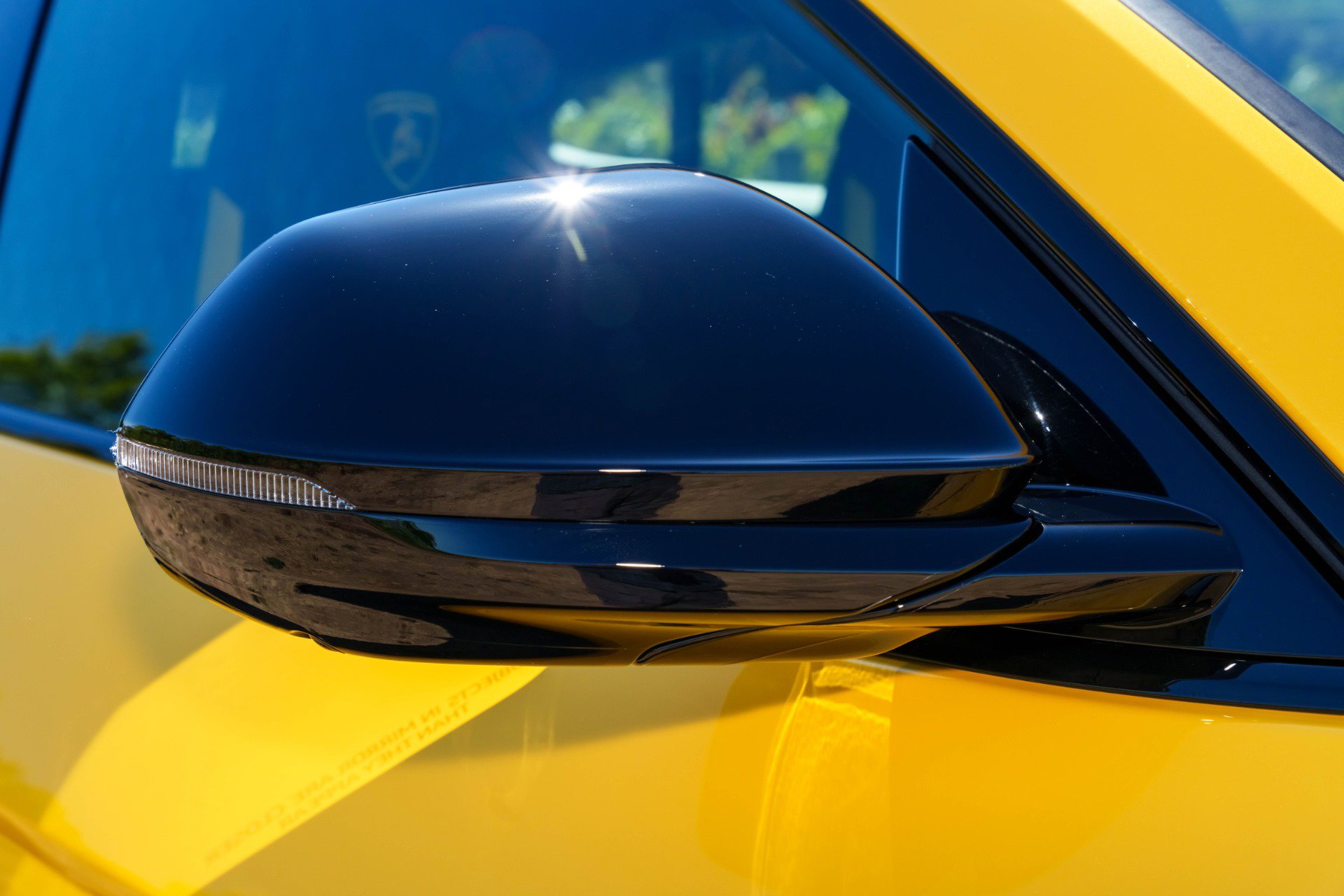 Used 2025 Lamborghini Urus SE image 18