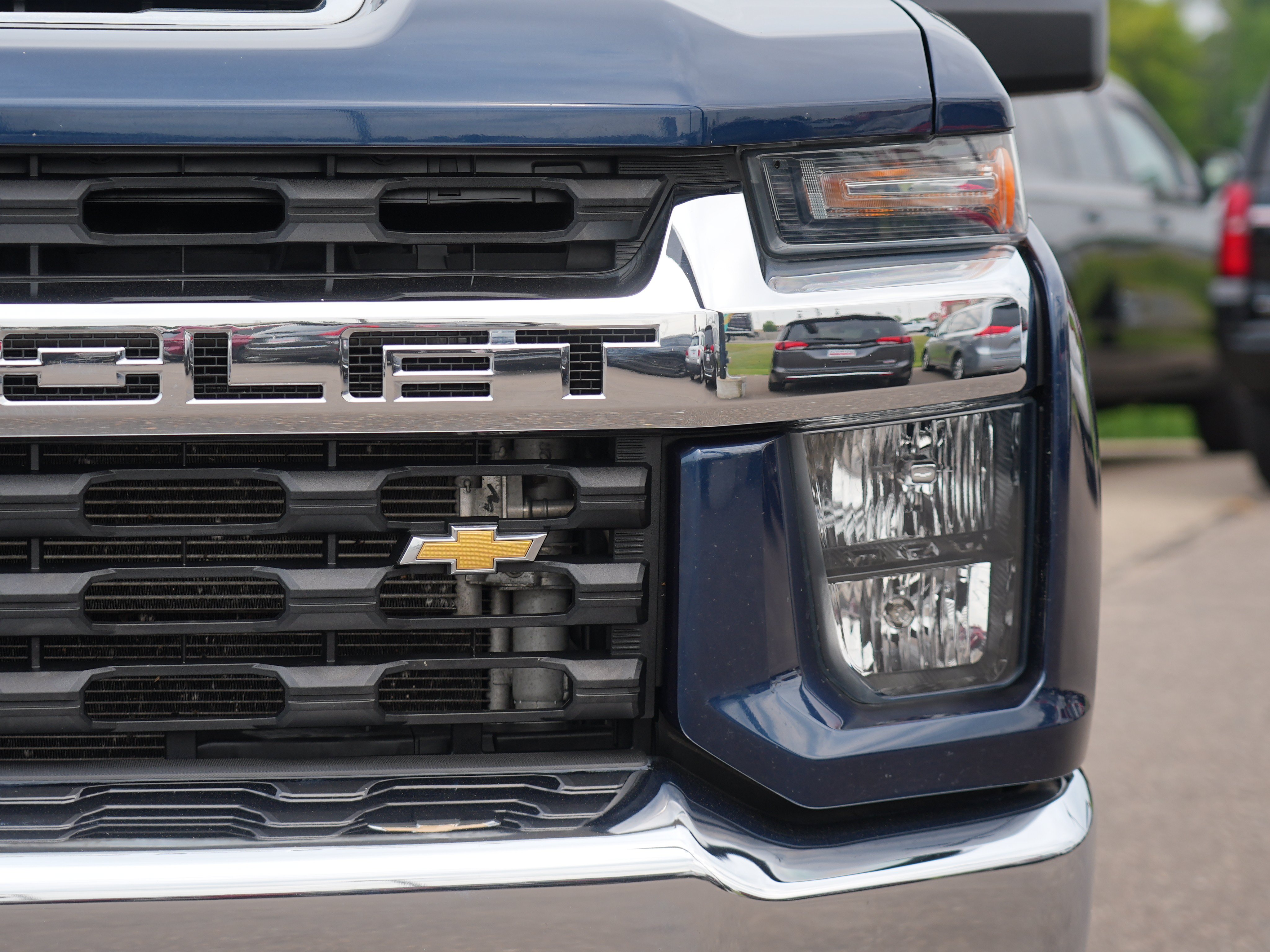 Used 2021 Chevrolet Silverado 3500 LT w/ Convenience Package AWD/4WD image 9