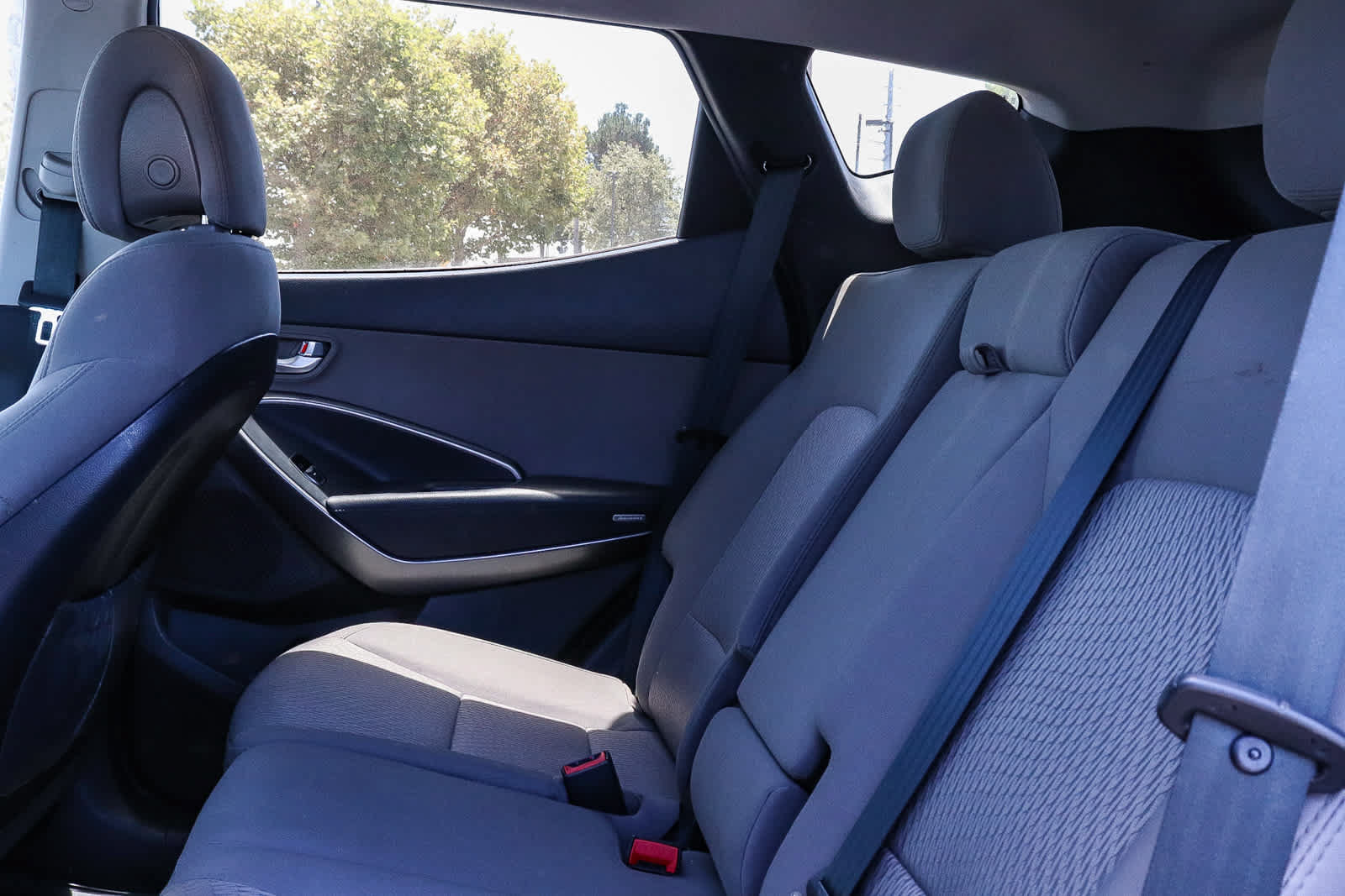 Used 2018 Hyundai Santa Fe Sport FWD image 19