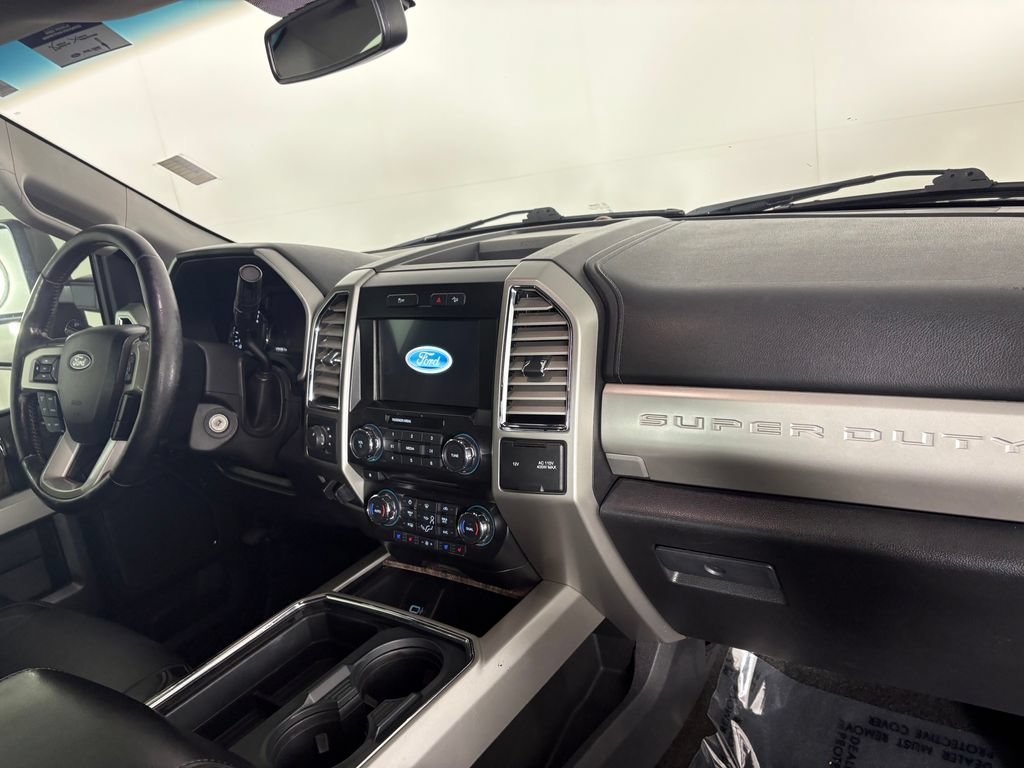 Used 2017 Ford F250 Lariat w/ Lariat Value Package AWD/4WD image 30