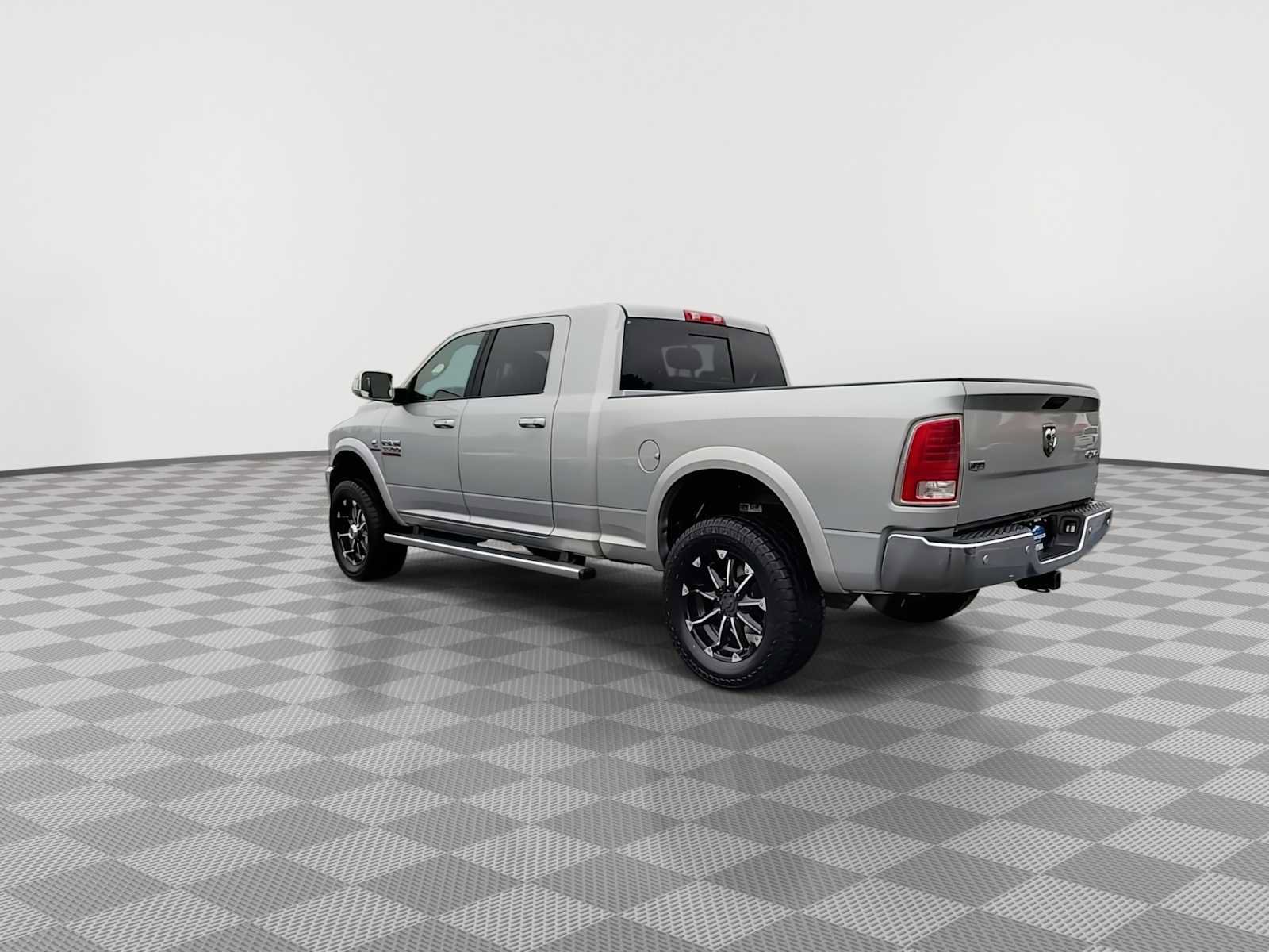 Used 2017 RAM 3500 Laramie w/ Cold Weather Group image 6