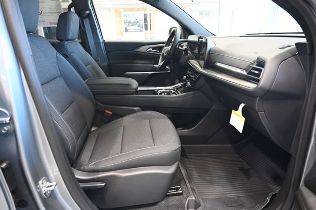 New 2026 Chevrolet Traverse LT w/ LPO, Floor Liner Package FWD image 10