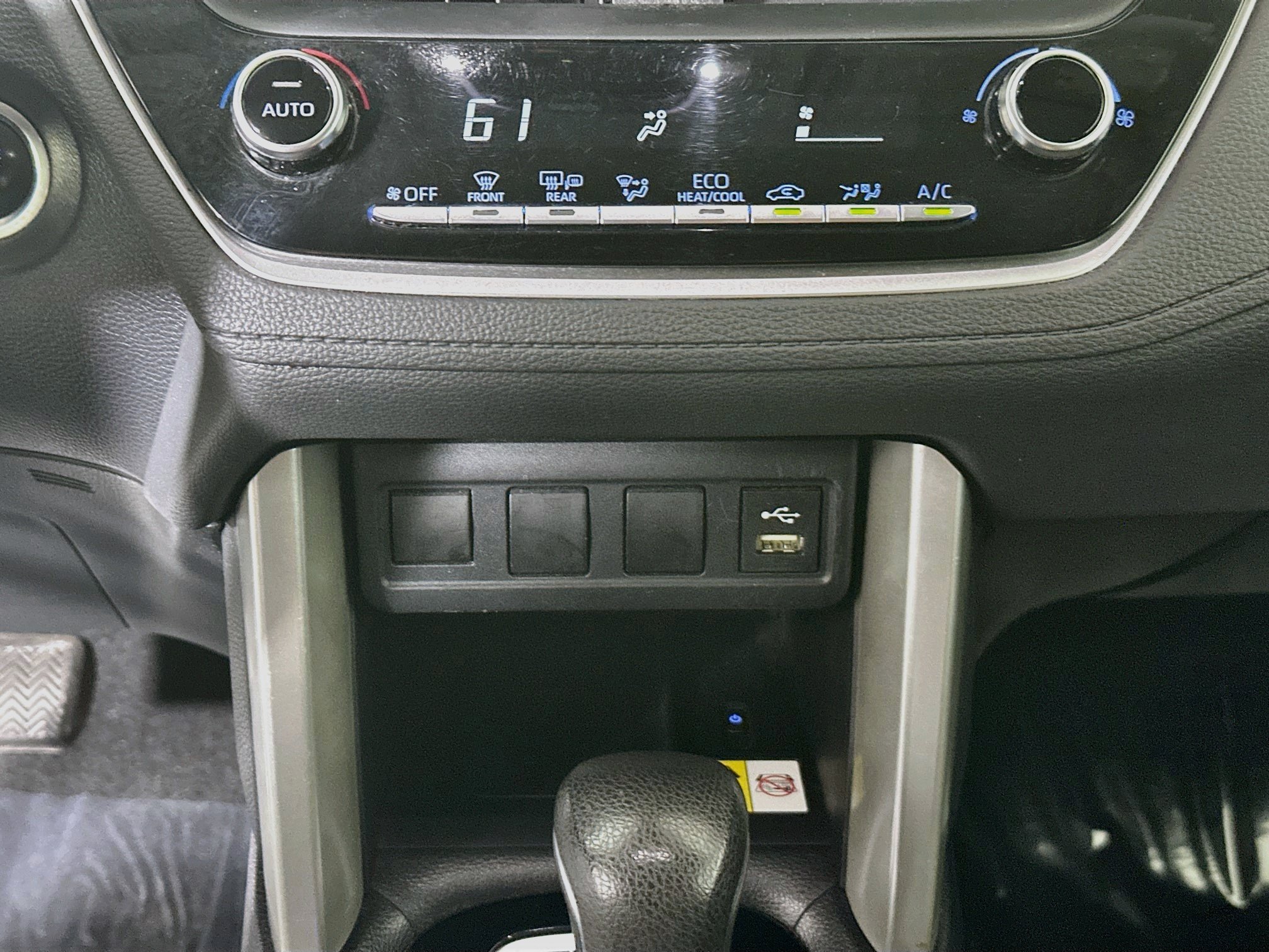 Used 2022 Toyota Corolla Cross LE FWD image 23