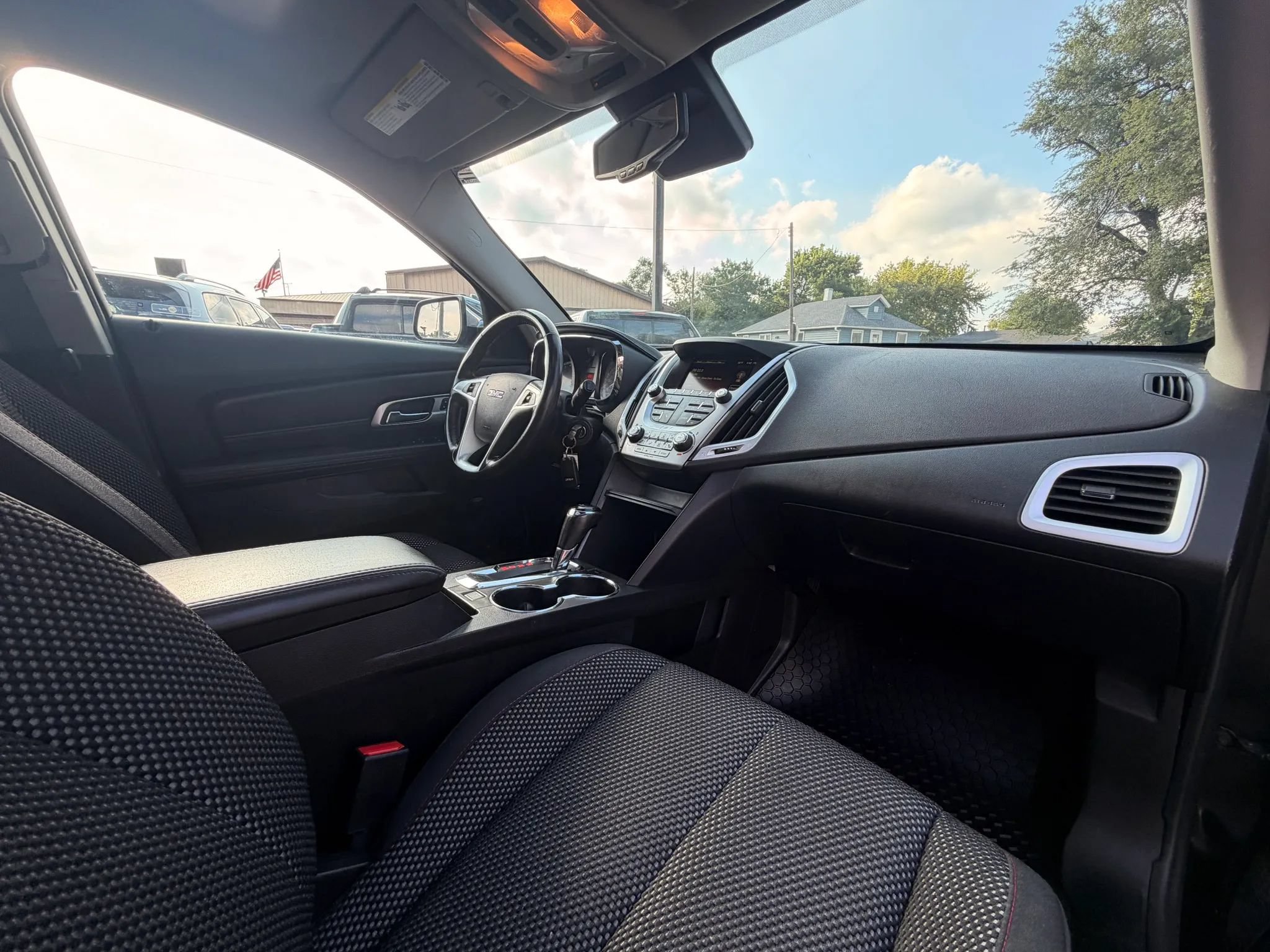 Used 2017 GMC Terrain SLE w/ Chrome Edition AWD/4WD image 19