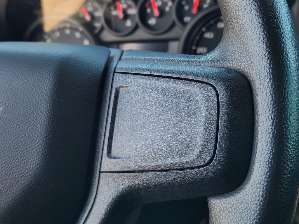 Used 2025 Chevrolet Silverado 1500 Custom w/ LPO, Dark Essentials Package image 35