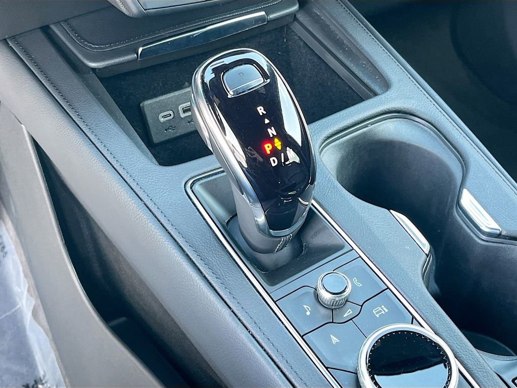 Certified 2025 Cadillac XT4 Premium Luxury image 26