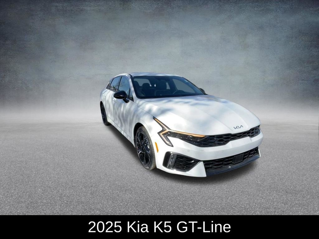 Used 2025 Kia K5 GT-Line image 3