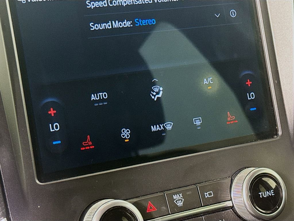 Used 2021 Ford Edge ST image 20