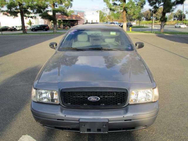 Used 2011 Ford Crown Victoria Police Interceptor w/ Radio Suppression Pkg image 1