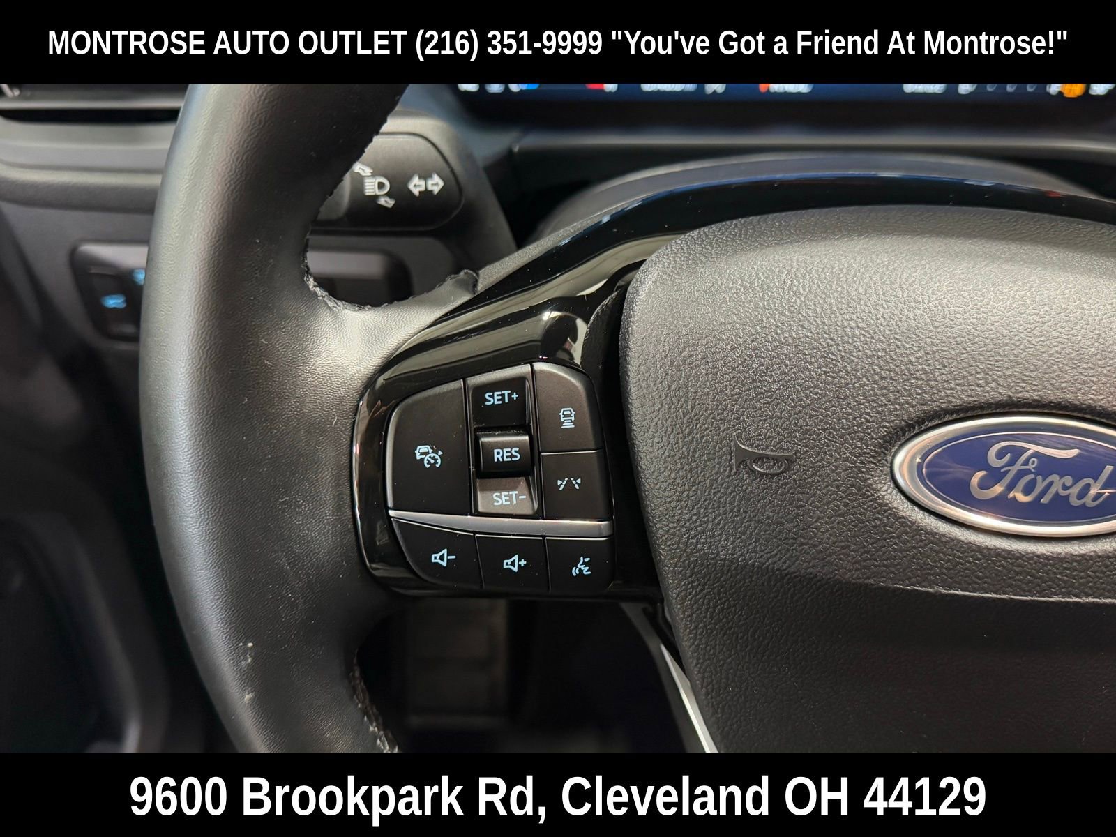 Used 2025 Ford Escape Platinum image 18