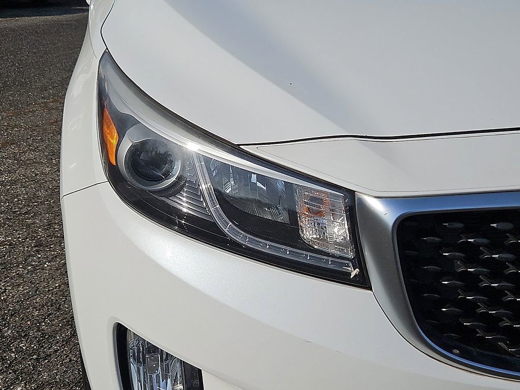 Used 2015 Kia Sedona EX image 10