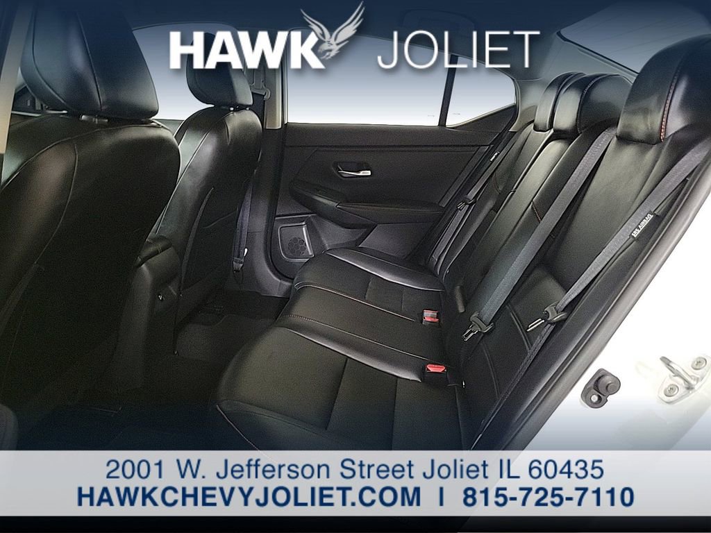 Used 2025 Nissan Sentra SR w/ SR Premium Package image 15