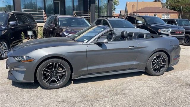 Used 2023 Ford Mustang Premium image 3