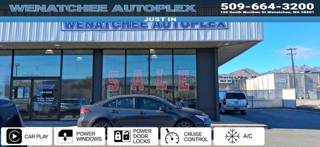 Used 2024 Toyota Corolla SE w/ SE Package image 1