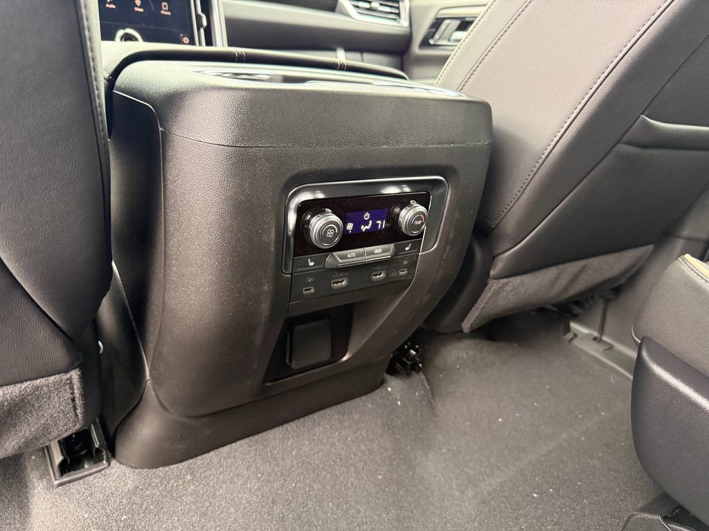 New 2026 GMC Yukon Elevation w/ Elevation Premium Package image 16