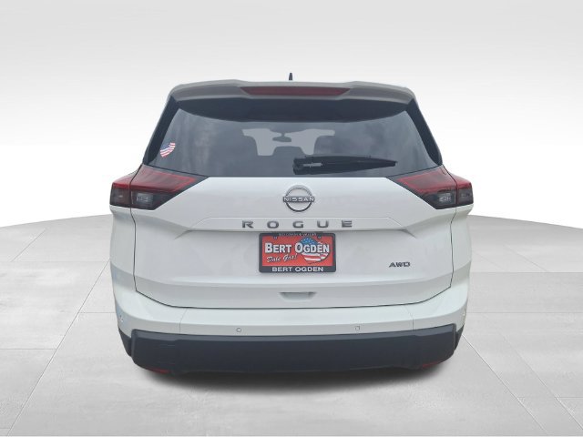 Certified 2025 Nissan Rogue S AWD/4WD image 7