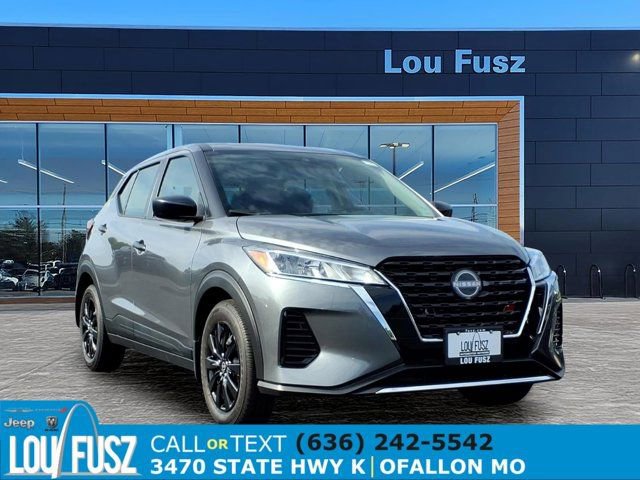 Used 2025 Nissan Kicks Play S