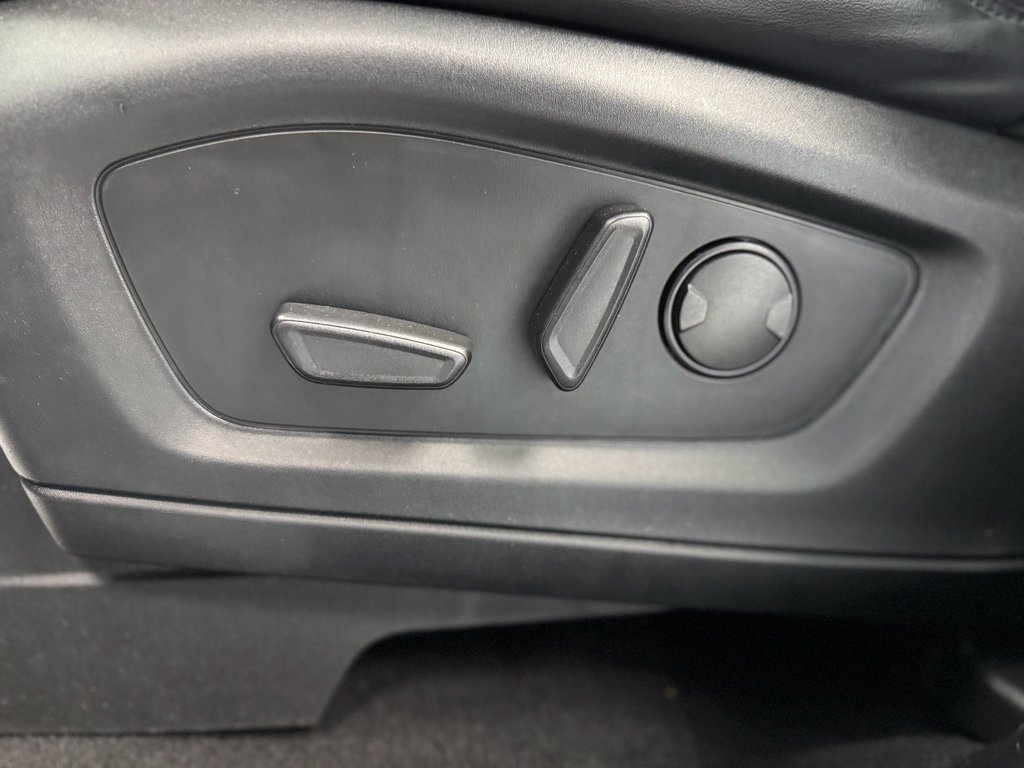 Used 2021 Ford Explorer XLT w/ Equipment Group 202A image 13