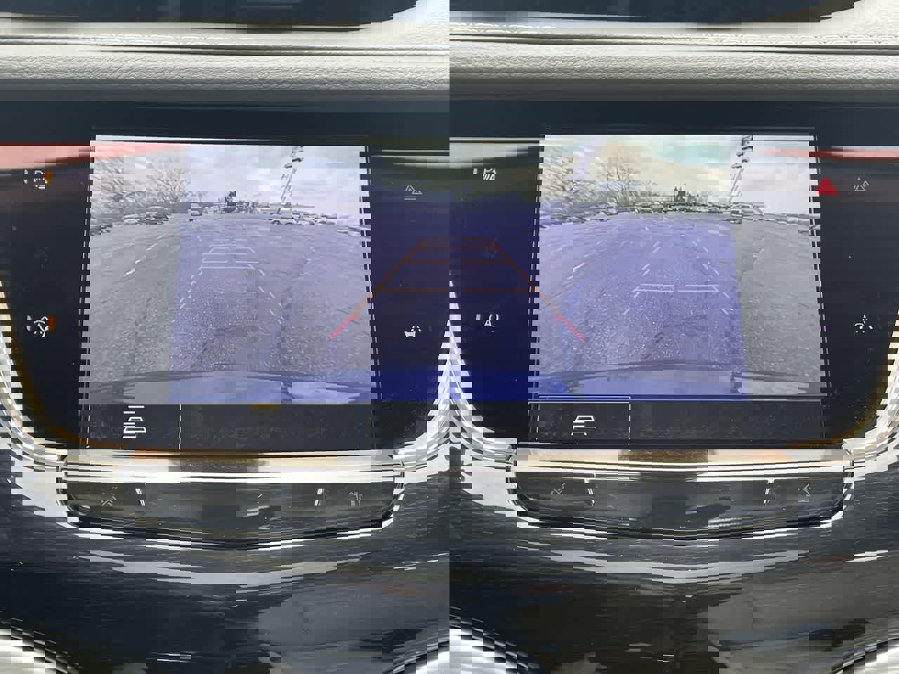 Certified 2024 Cadillac XT6 Premium Luxury w/ LPO, Floor Liner Package image 30