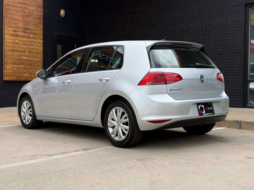 Used 2015 Volkswagen e-Golf Limited Edition FWD image 16