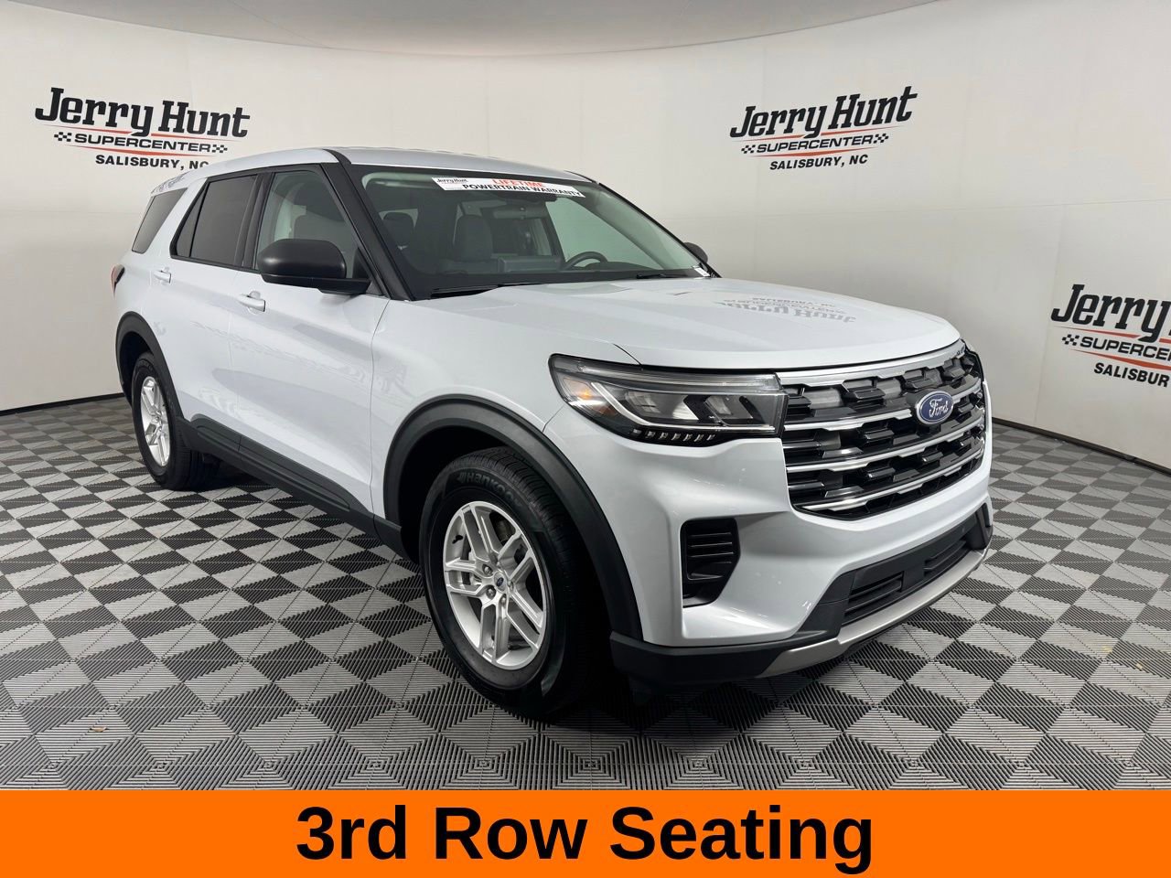 Used 2026 Ford Explorer Active RWD image 6