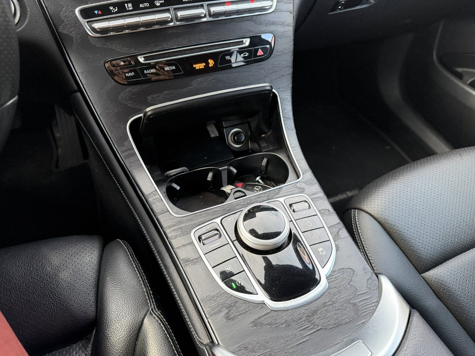 Used 2018 Mercedes-Benz GLC 300 4MATIC image 16
