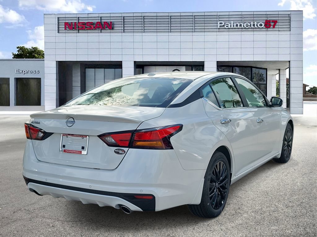 Used 2025 Nissan Altima 2.5 SV w/ SV Special Edition Package image 6