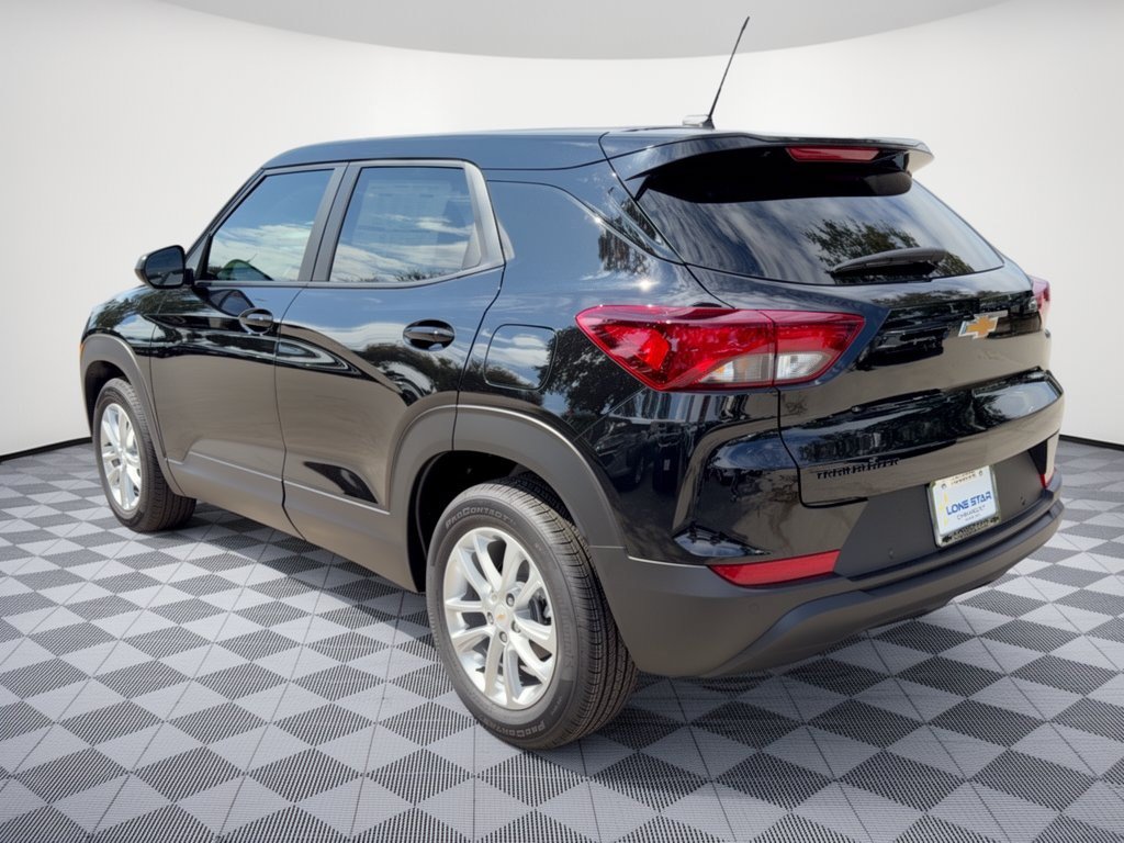 New 2026 Chevrolet TrailBlazer LS w/ LS Convenience Package FWD image 3
