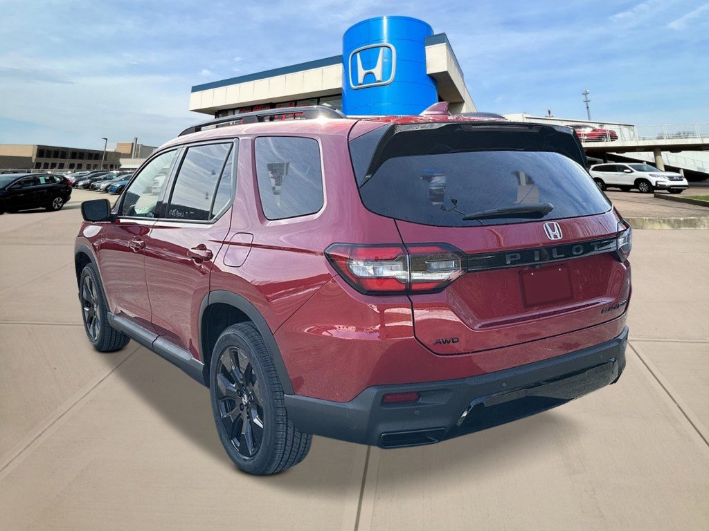 New 2026 Honda Pilot Black Edition image 2