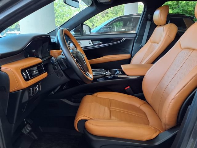 Certified 2023 Lincoln Nautilus Black Label w/ Class II Trailer Tow Package AWD/4WD image 4