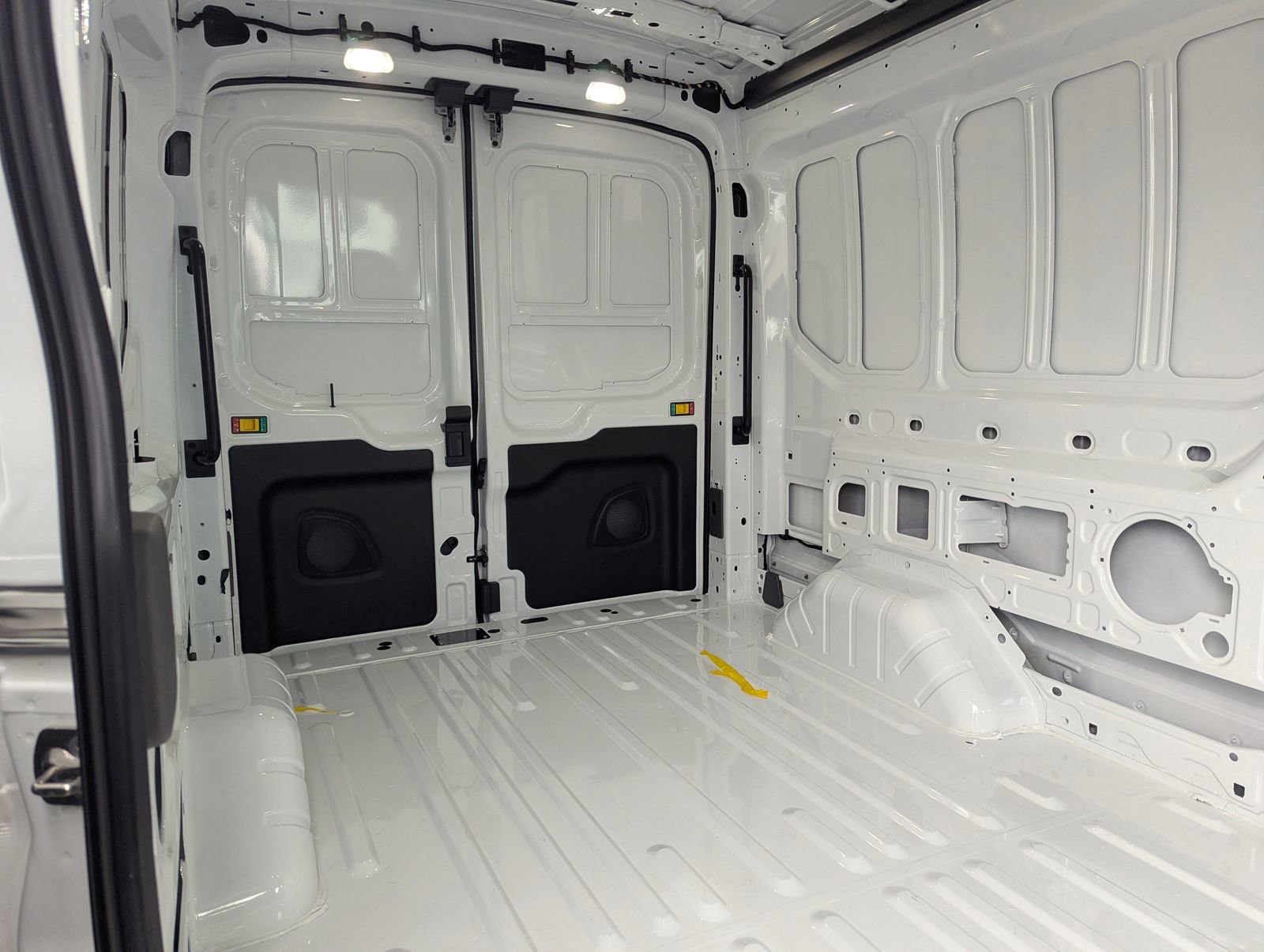 New 2026 Ford Transit 250 148 Medium Roof RWD image 44