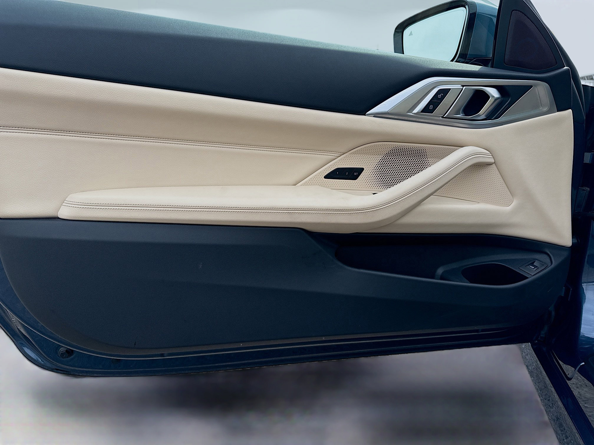 Used 2025 BMW 430i xDrive Coupe w/ Premium Package image 22