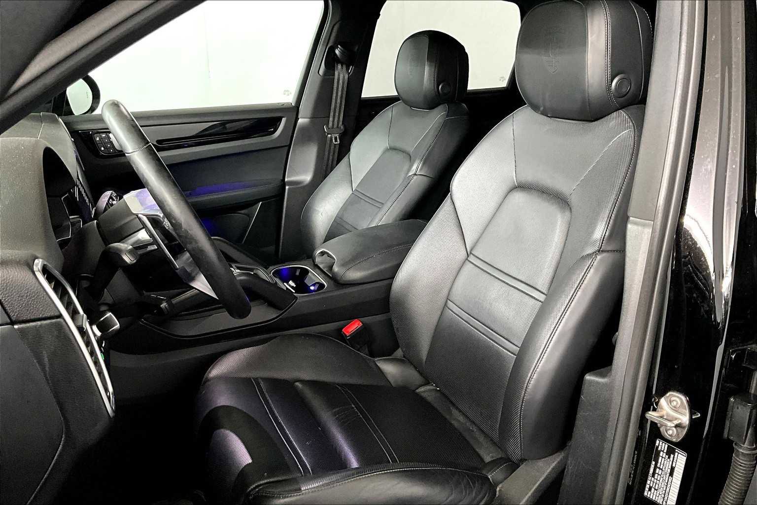Used 2022 Porsche Cayenne image 15