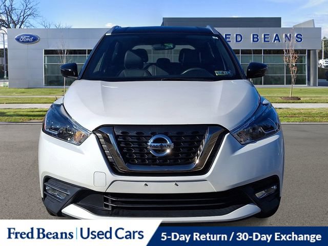 Used 2019 Nissan Kicks SR w/ SR Premium Package image 2