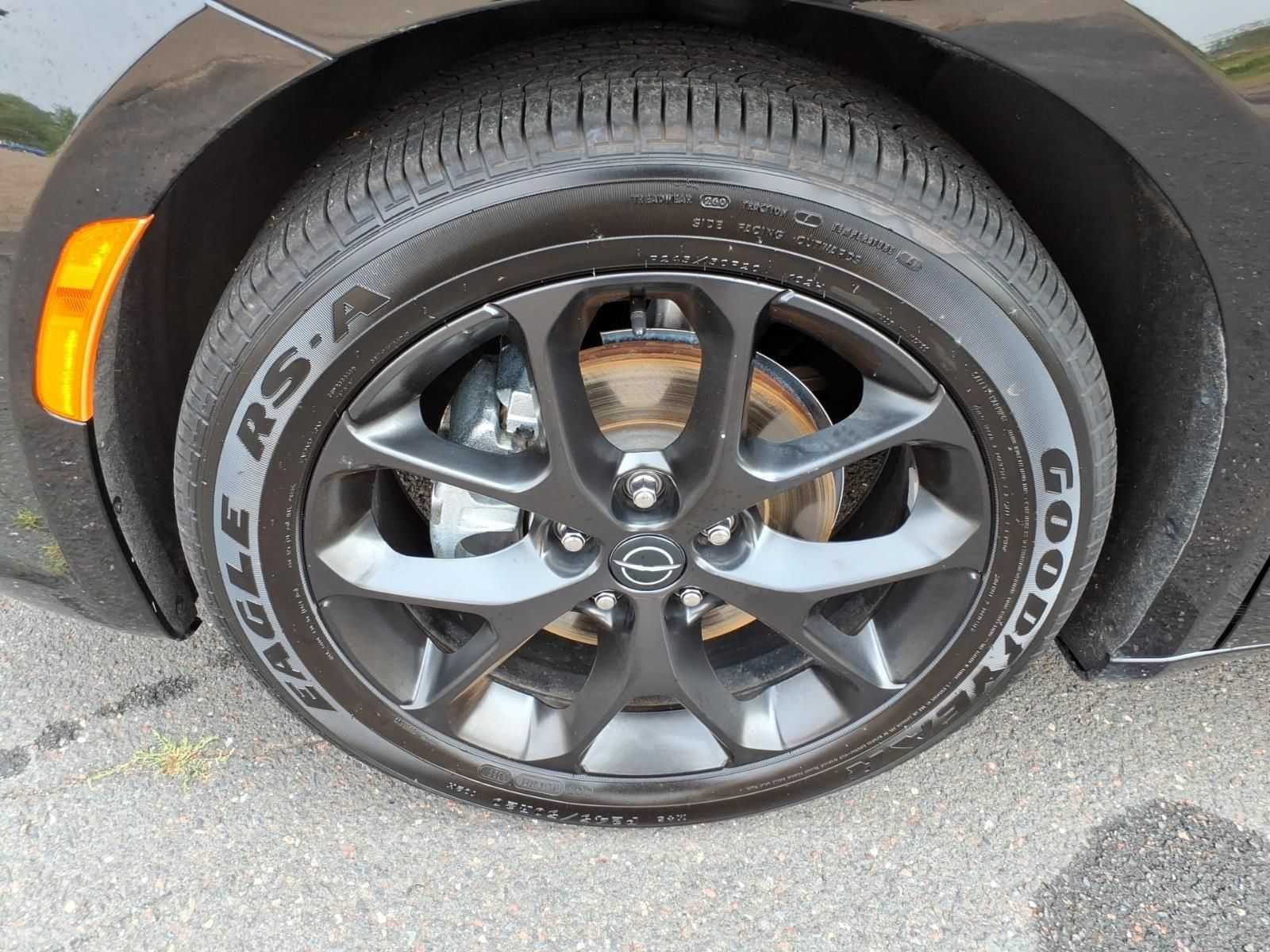 Used 2026 Chrysler Pacifica Limited w/ S Appearance Package FWD image 10