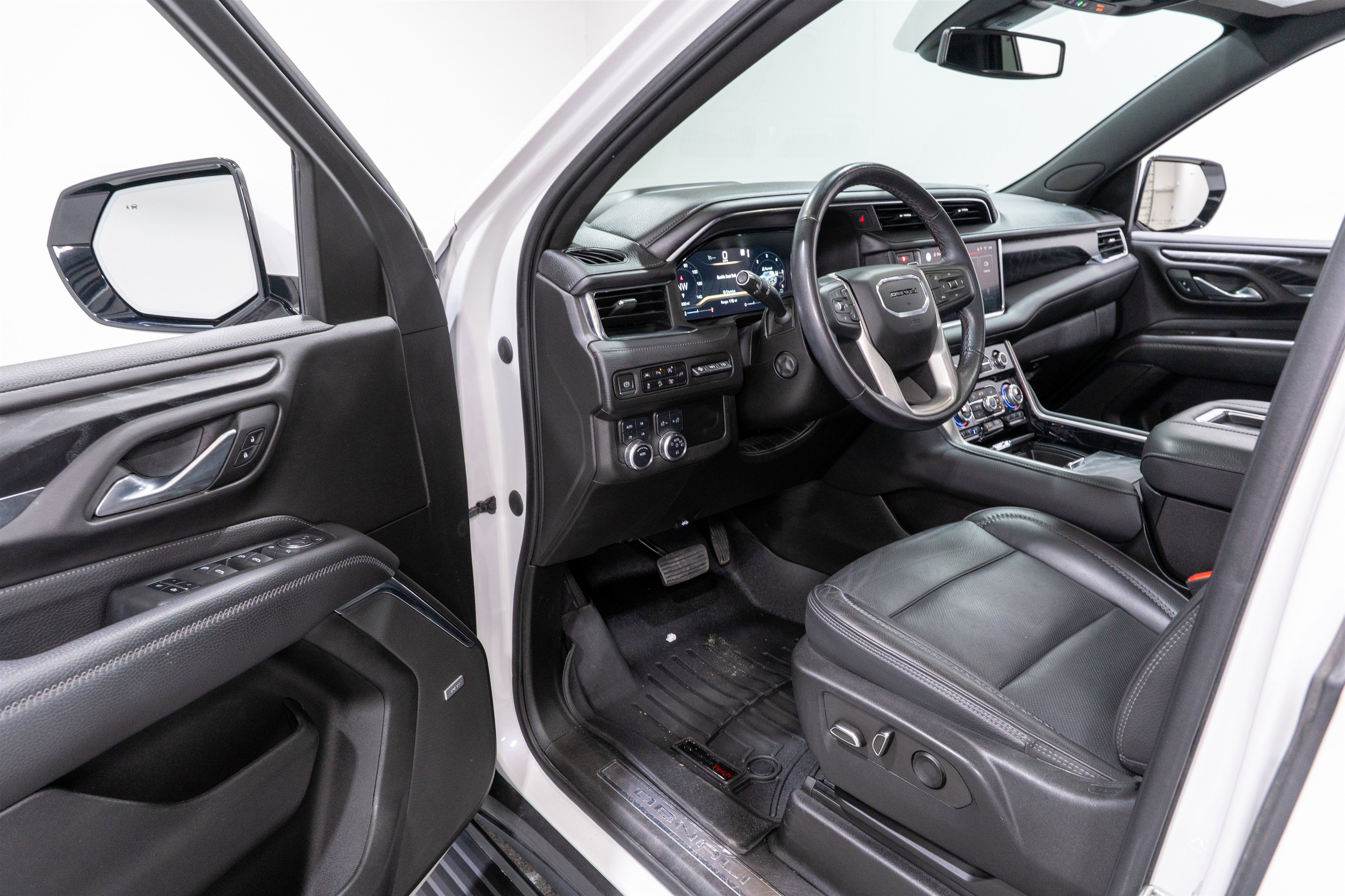 Used 2022 GMC Yukon Denali image 13