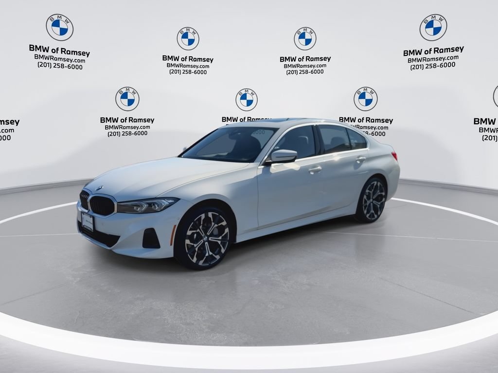 Used 2026 BMW 330i xDrive Sedan w/ Premium Package AWD/4WD image 4