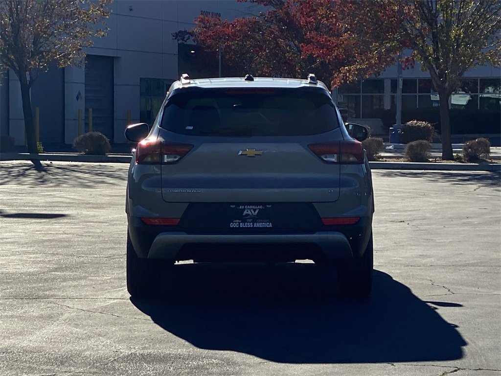 Used 2023 Chevrolet TrailBlazer LT w/ Convenience Package image 14