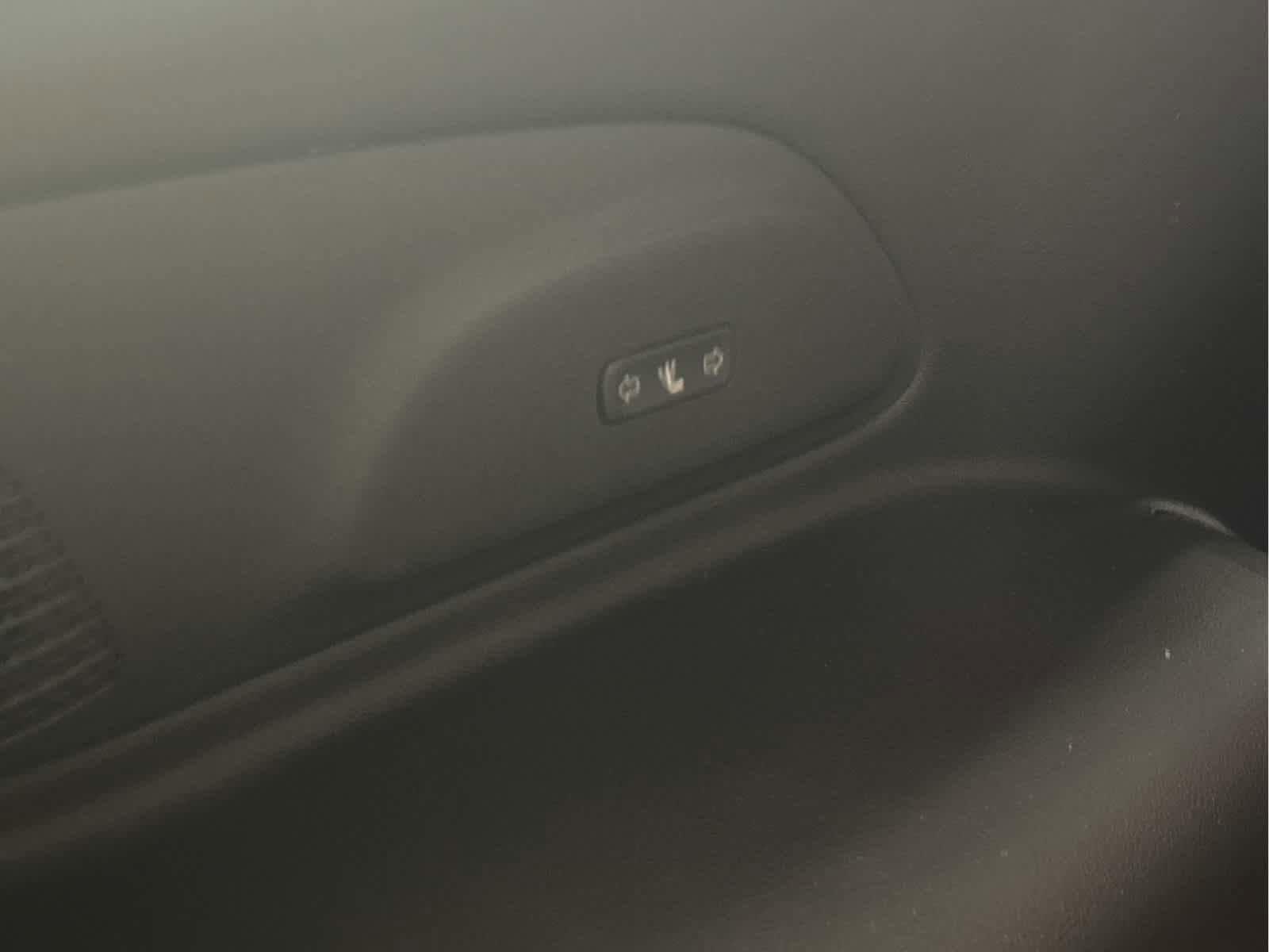 New 2026 Chrysler Pacifica Pinnacle FWD image 38
