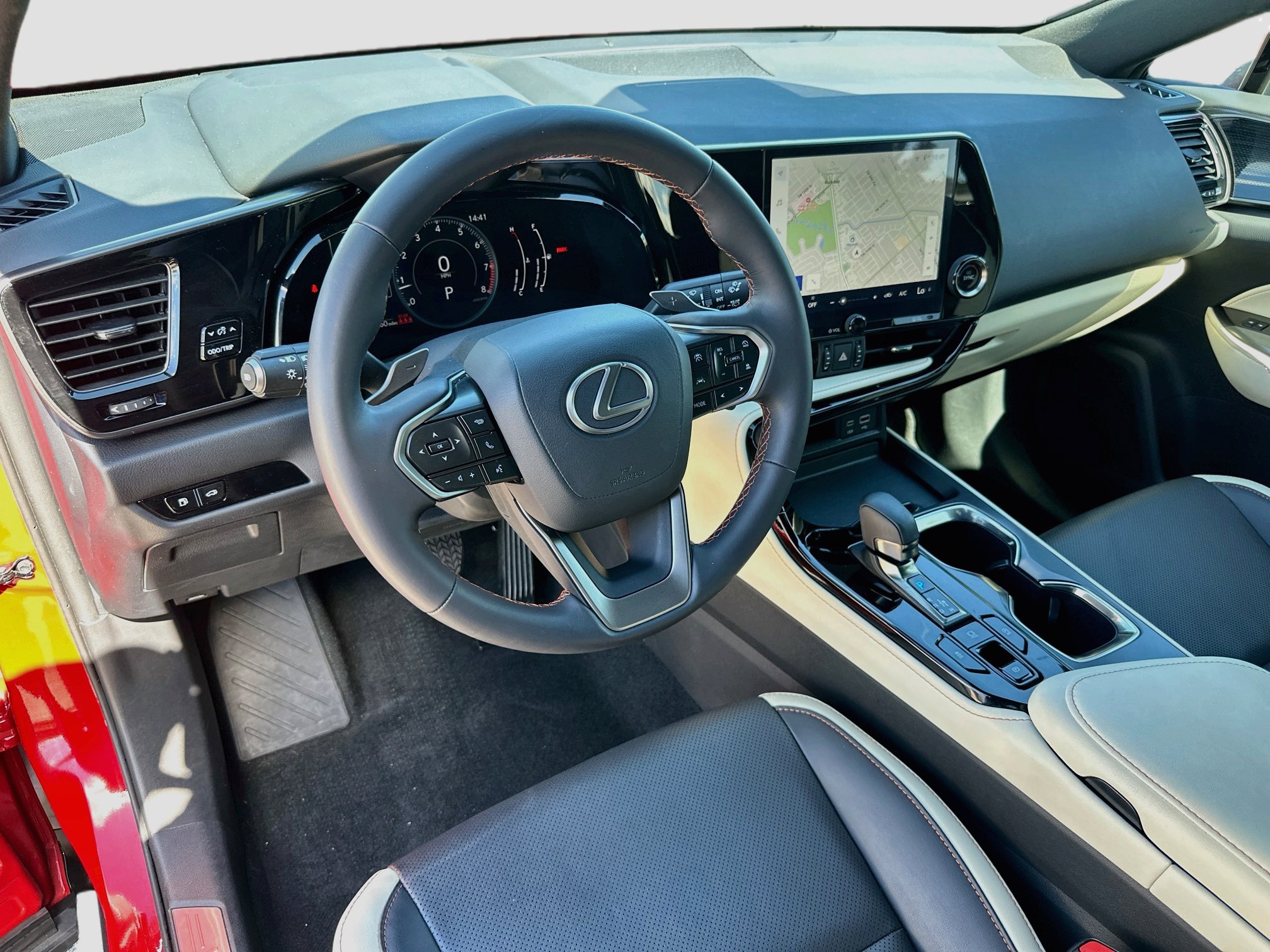 Used 2024 Lexus NX 250 FWD w/ Towing Package (2000 Lbs) image 9