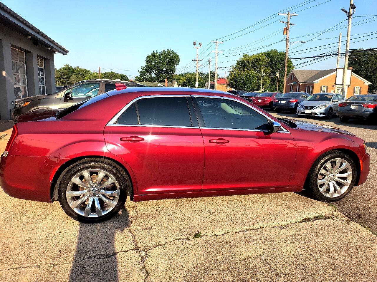 Used 2019 Chrysler 300 Touring w/ Chrome Appearance Package image 19