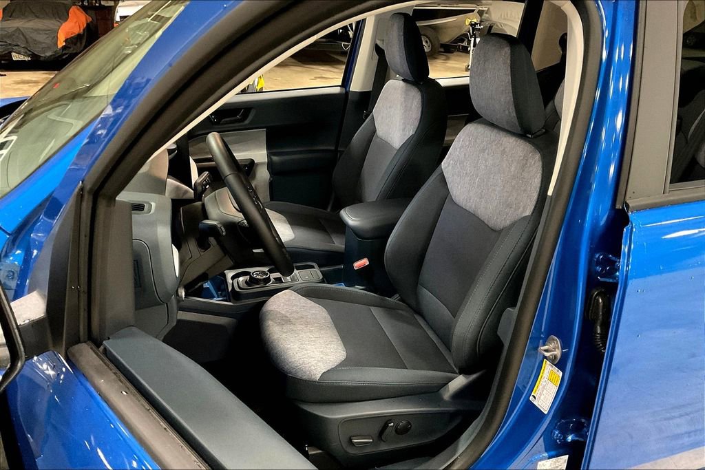 New 2025 Ford Maverick XLT w/ XLT Luxury Package image 9