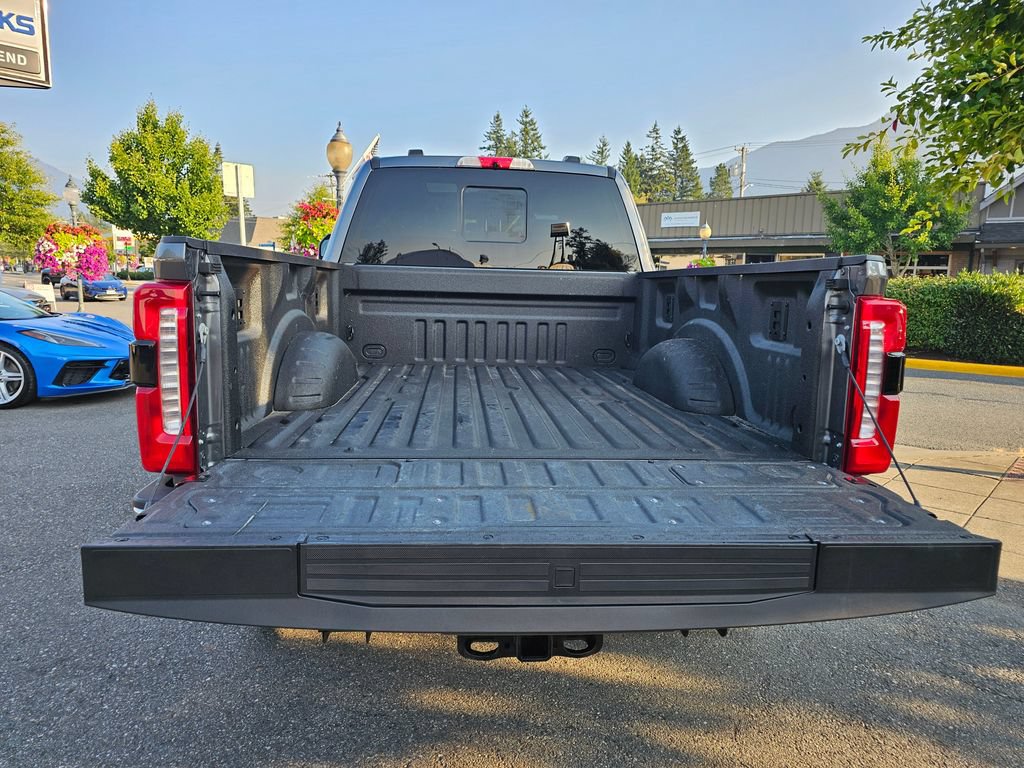 Used 2026 Ford F350 Lariat AWD/4WD image 19